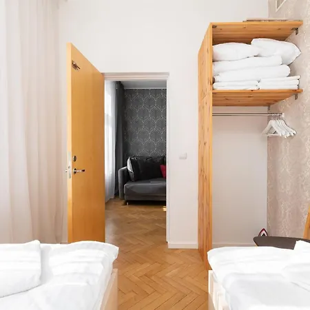 Tatari Center * Tallin